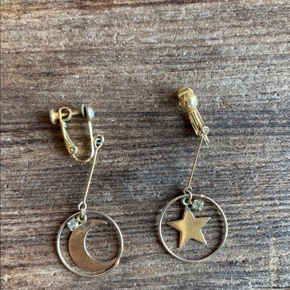 Vintage Star & Moon Screw-on Earrings - Picture 2 of 2